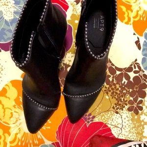 Black boots with silver outline cute and fun